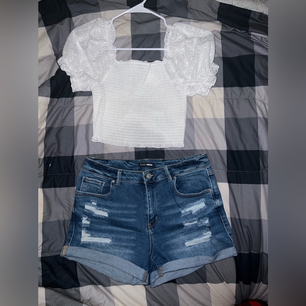 Fashion nova jean shorts